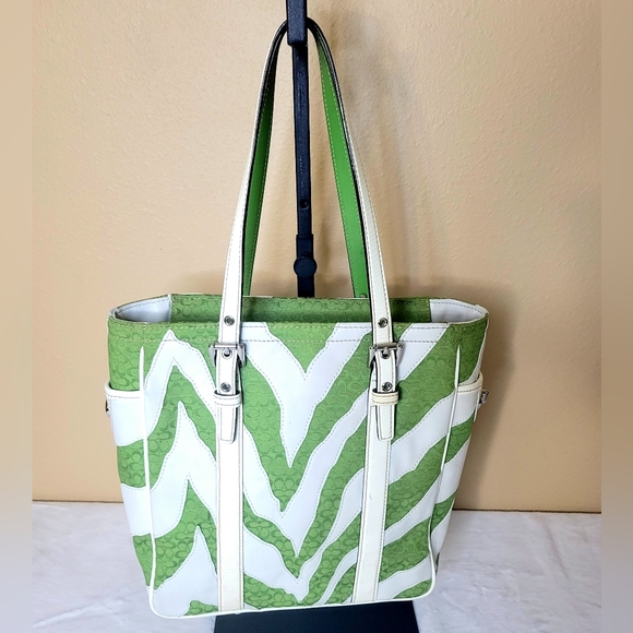 Coach Green and White Botanical Print Tote. EUC - Picture 2 of 7